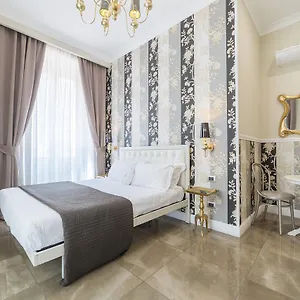 Le Chiavi Di 2*, Roma Italia